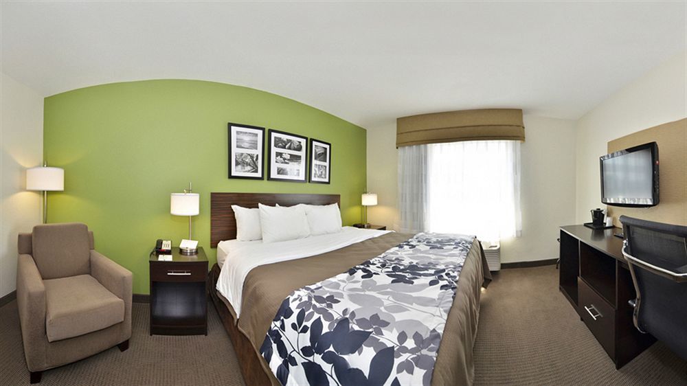 Sleep Inn & Suites Haysville Exterior foto